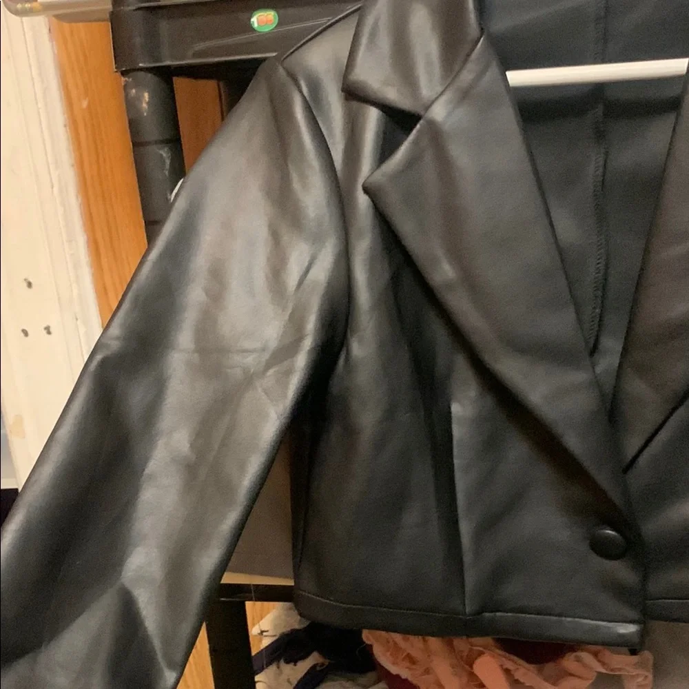 Black Faux Leather Cropped Jacket - Picture 4 of 5